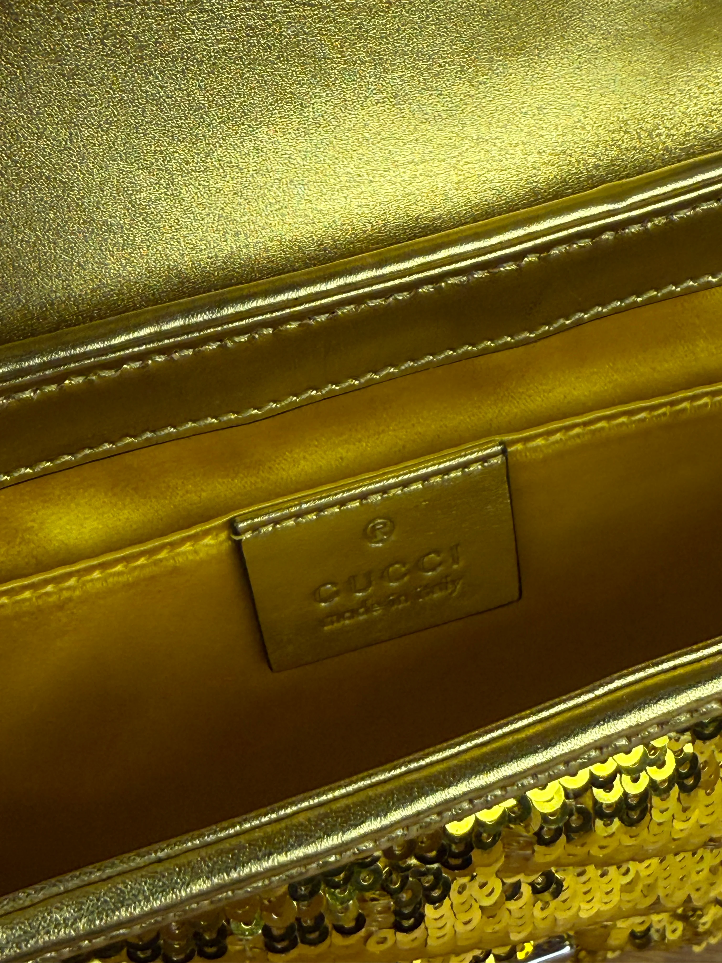 Gucci GG Marmont Gold Sequin Chain Shoulder Bag - Image 15