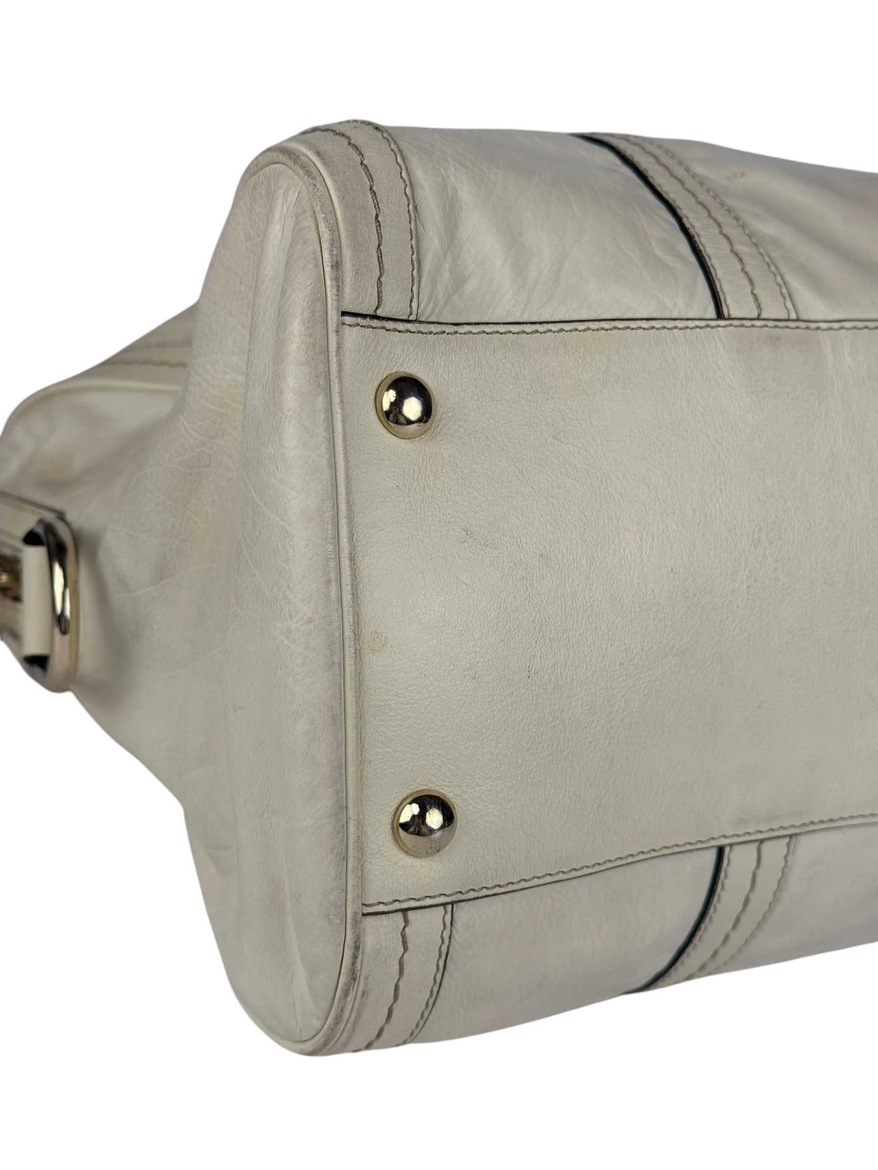 Gucci Ivory Leather Vintage Duchessa Boston Handbag - Image 15