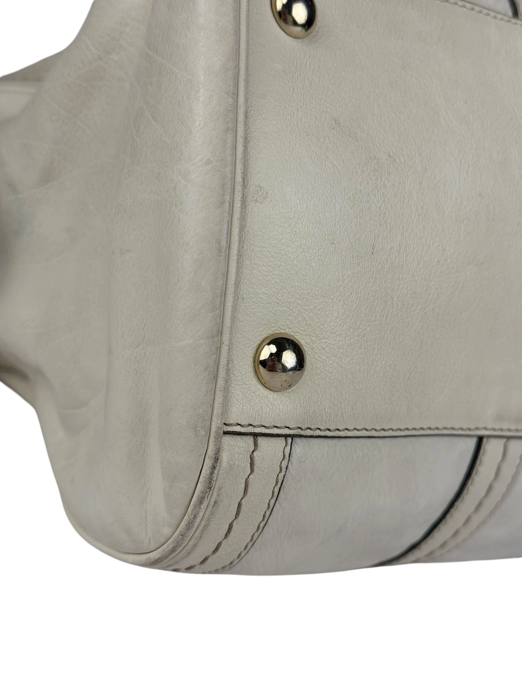 Gucci Ivory Leather Vintage Duchessa Boston Handbag - Image 16