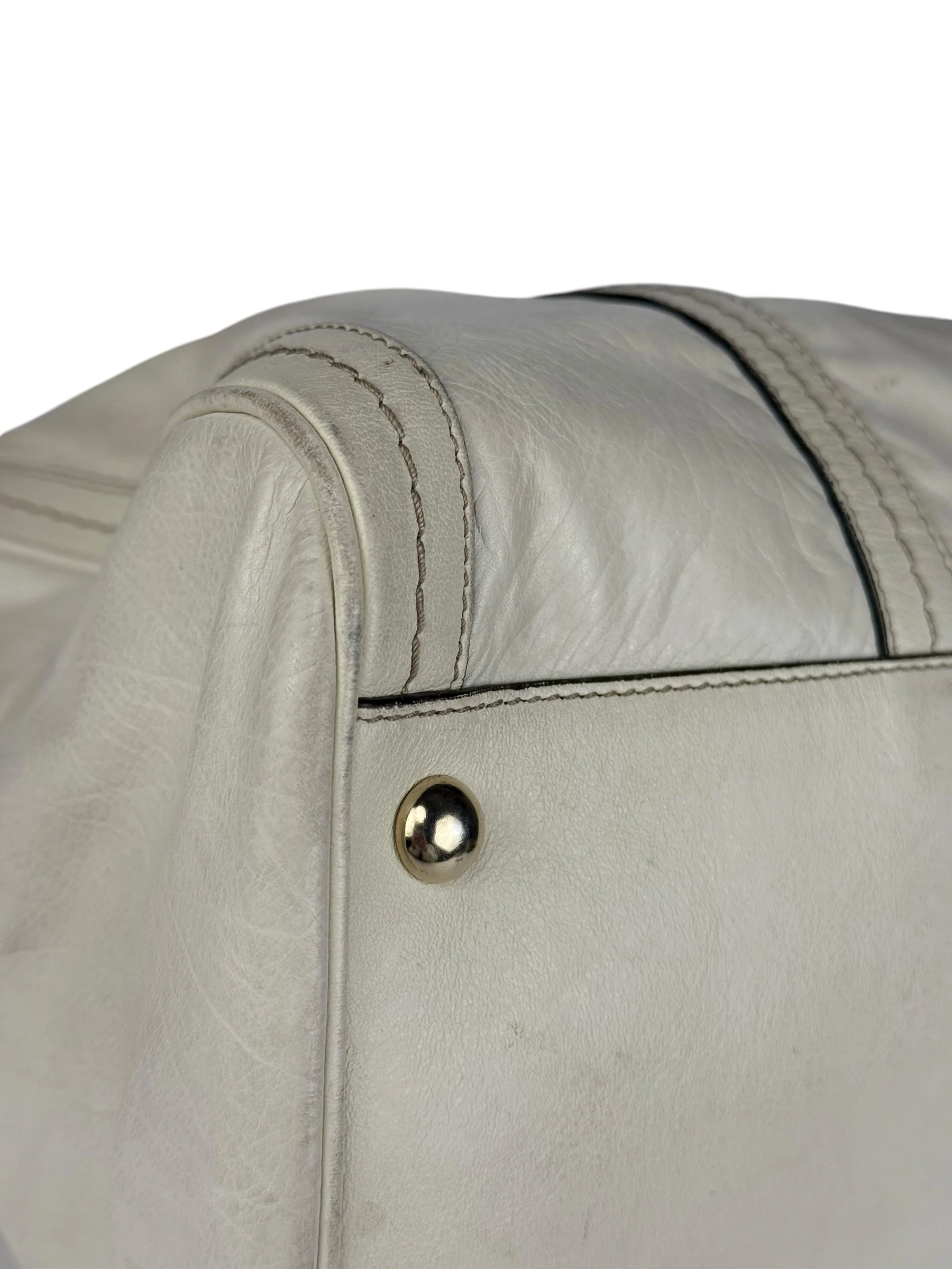 Gucci Ivory Leather Vintage Duchessa Boston Handbag - Image 17