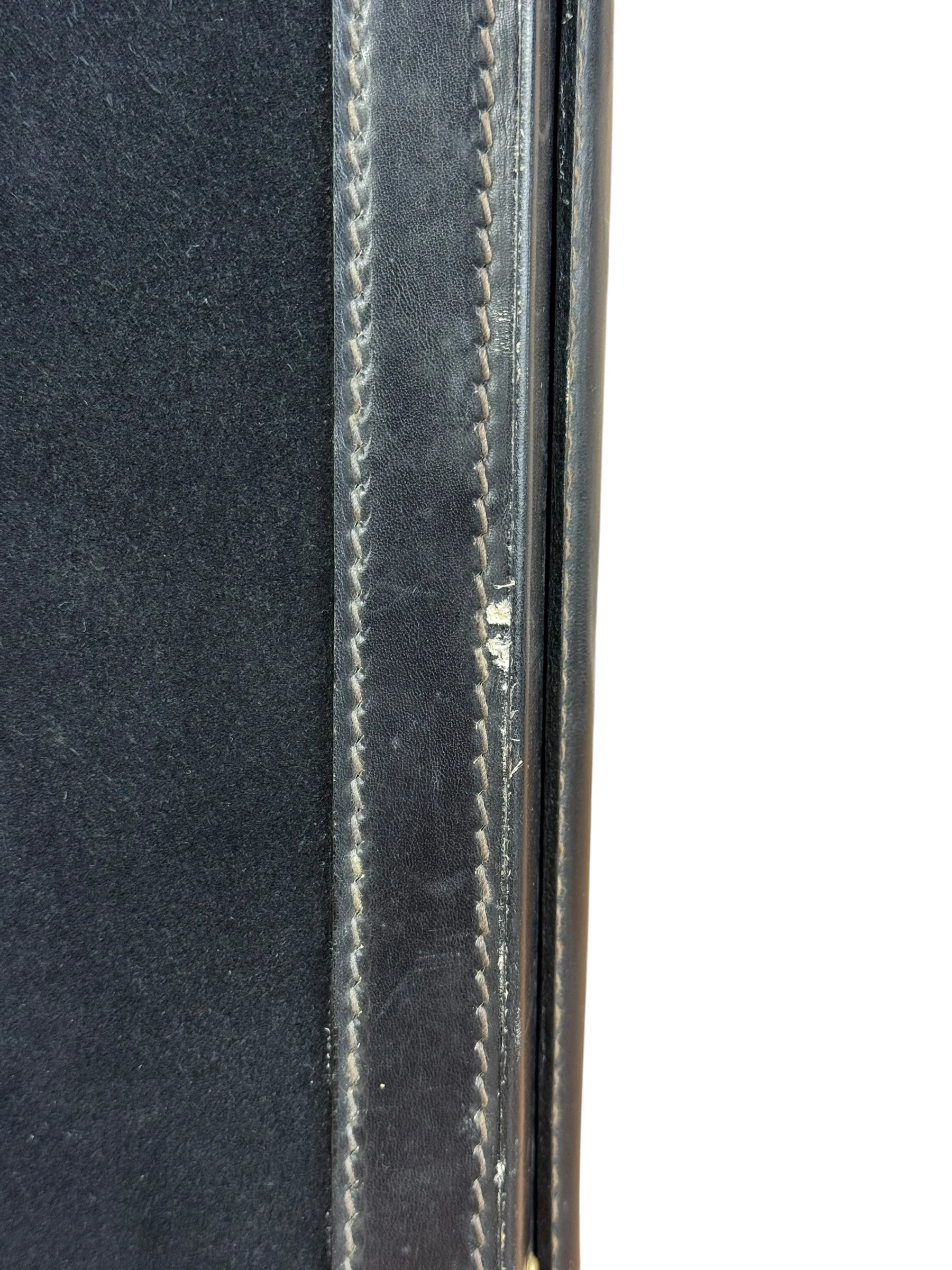 Gucci Navy Suede Vintage Briefcase - Image 16