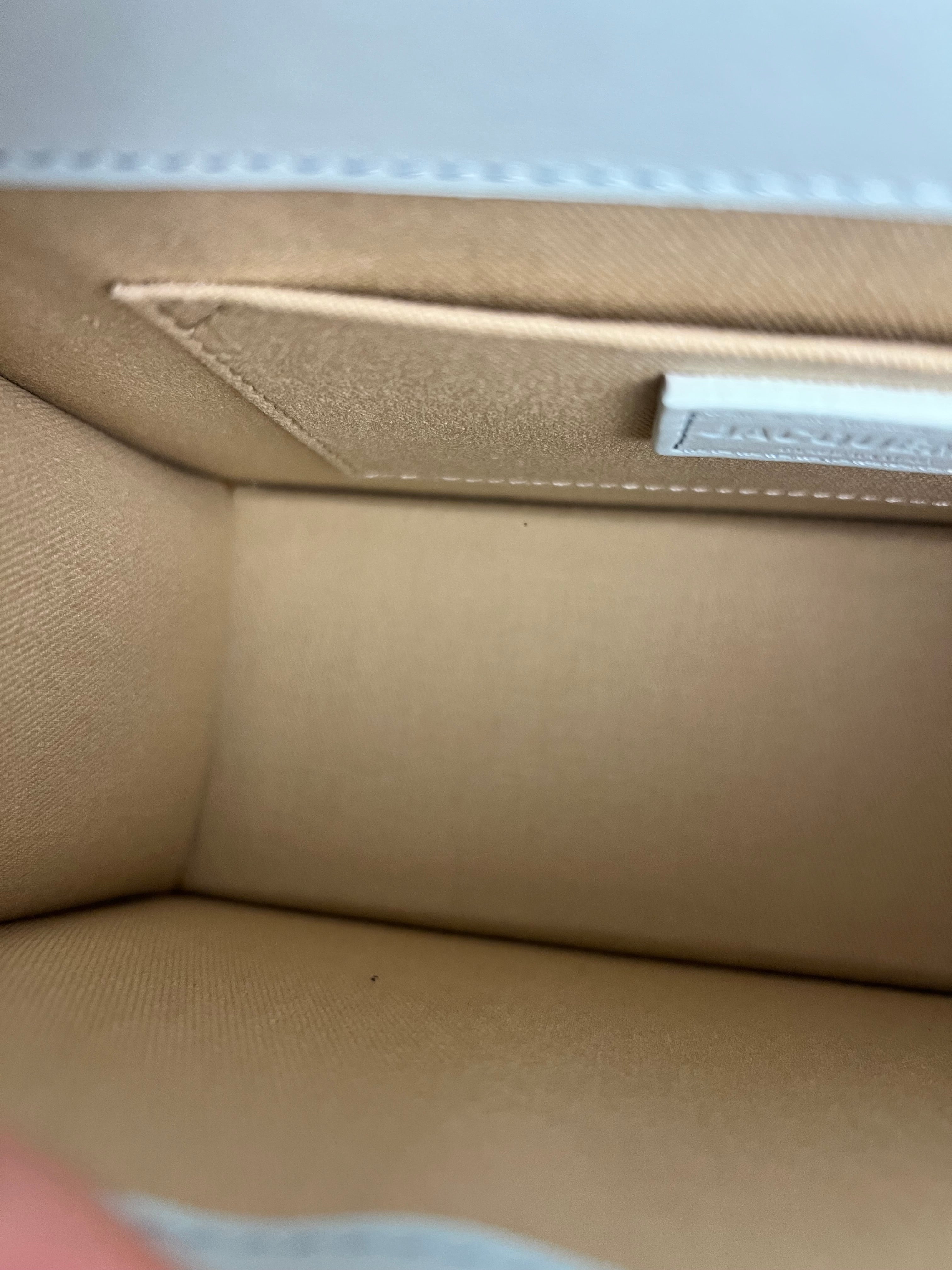 Jacquemus Le Grand Glacier Top Handle Bag - Image 18