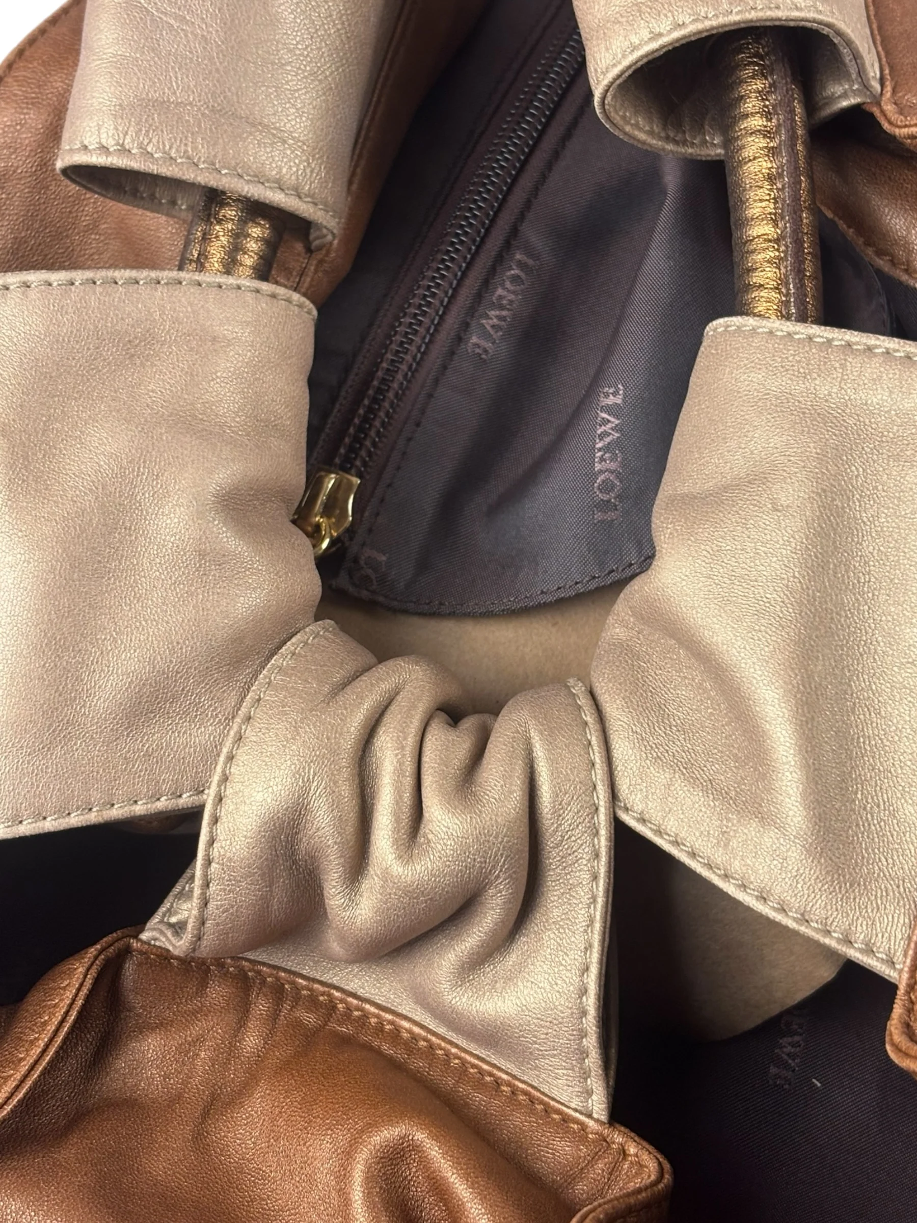 Loewe Gold/Bronze Leather Nappa Aire Handbag - Image 17