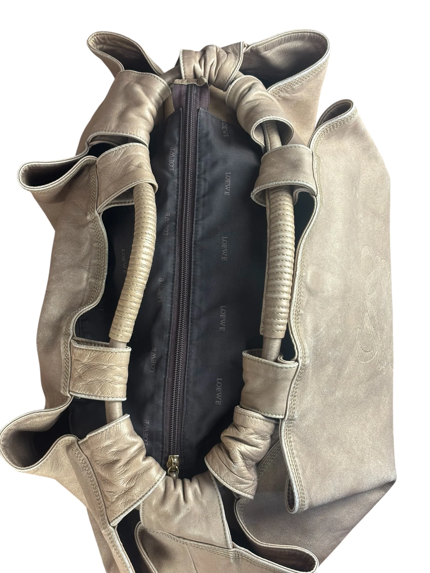 Loewe Vintage Beige Nappa Aire Bag - Image 4