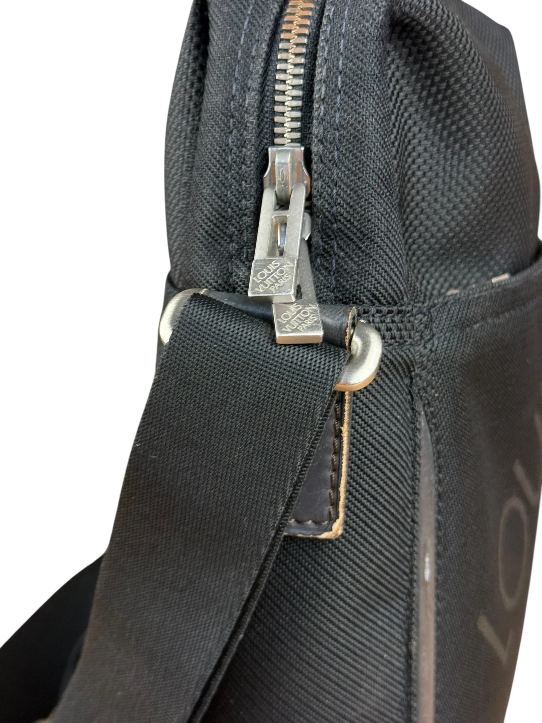 Louis Vuitton Black Damier Geant Vintage Crossbody - Image 10