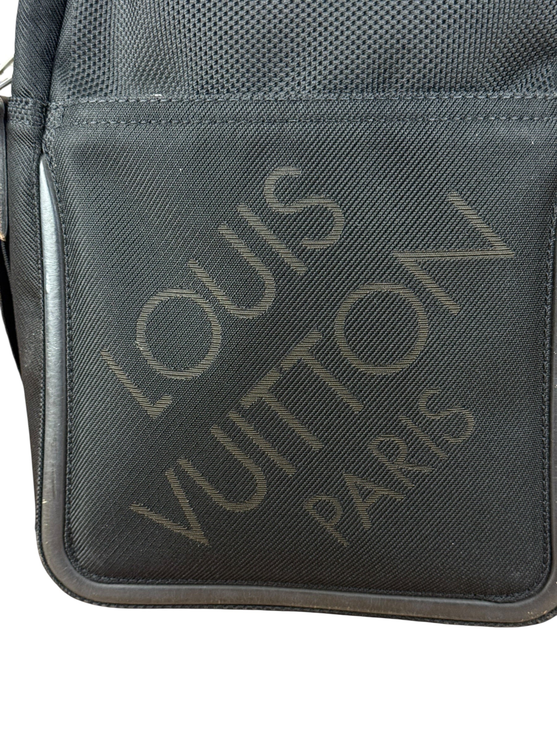 Louis Vuitton Black Damier Geant Vintage Crossbody - Image 4
