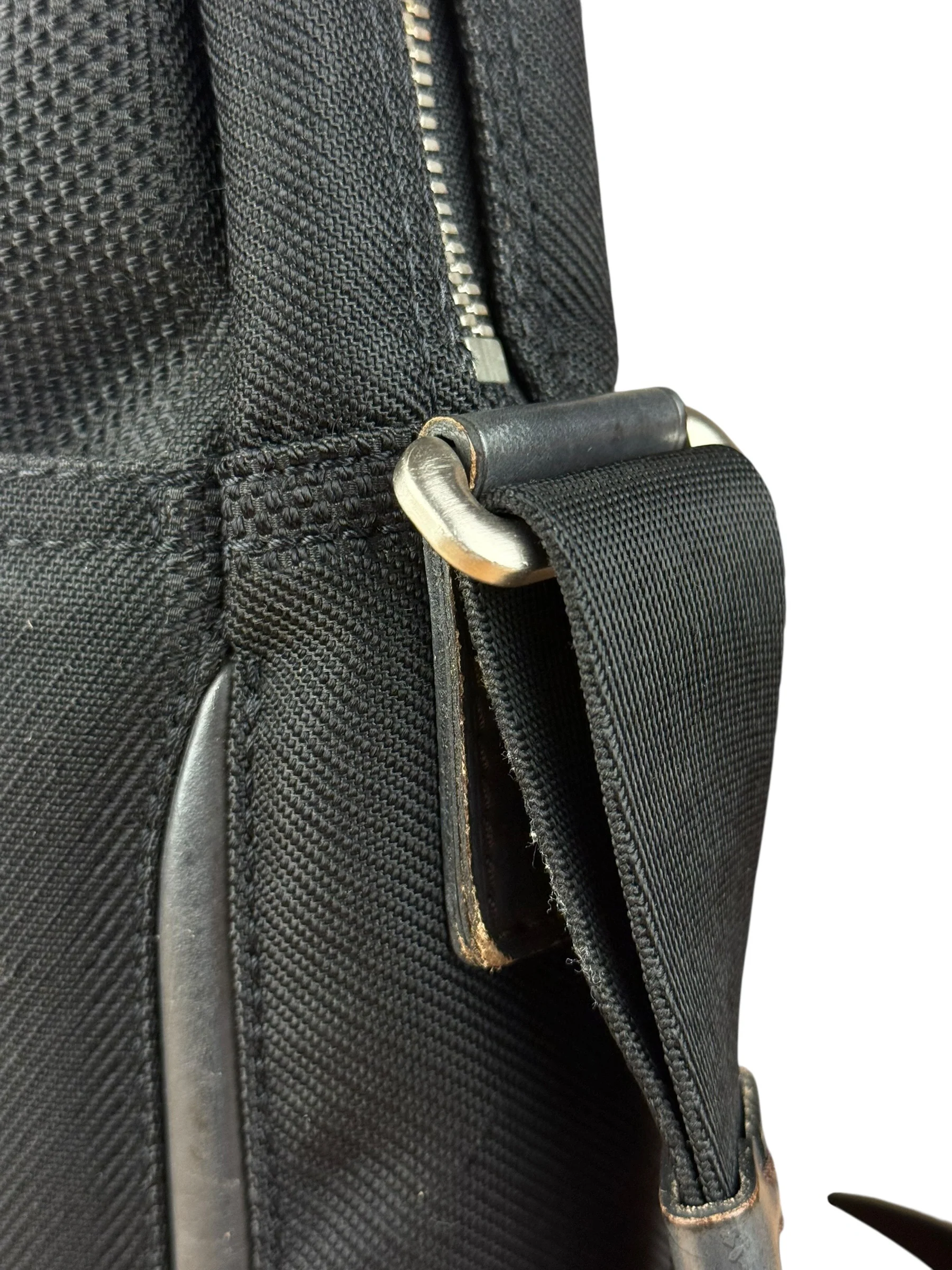 Louis Vuitton Black Damier Geant Vintage Crossbody - Image 8