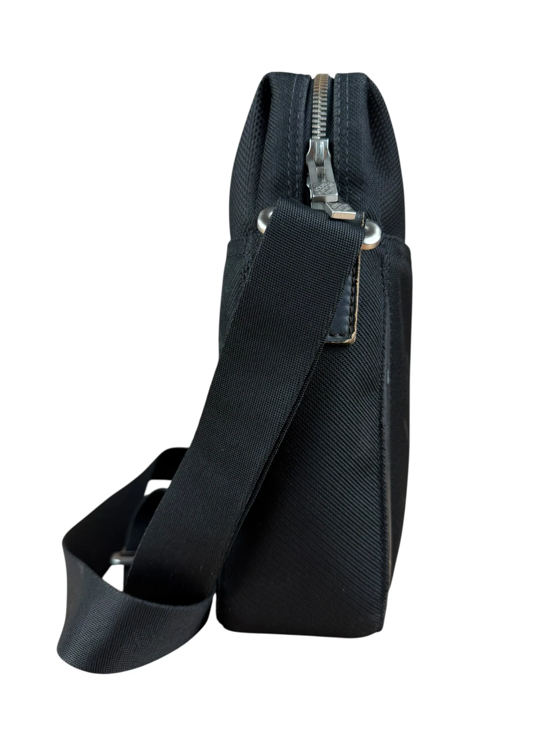 Louis Vuitton Black Damier Geant Vintage Crossbody - Image 9