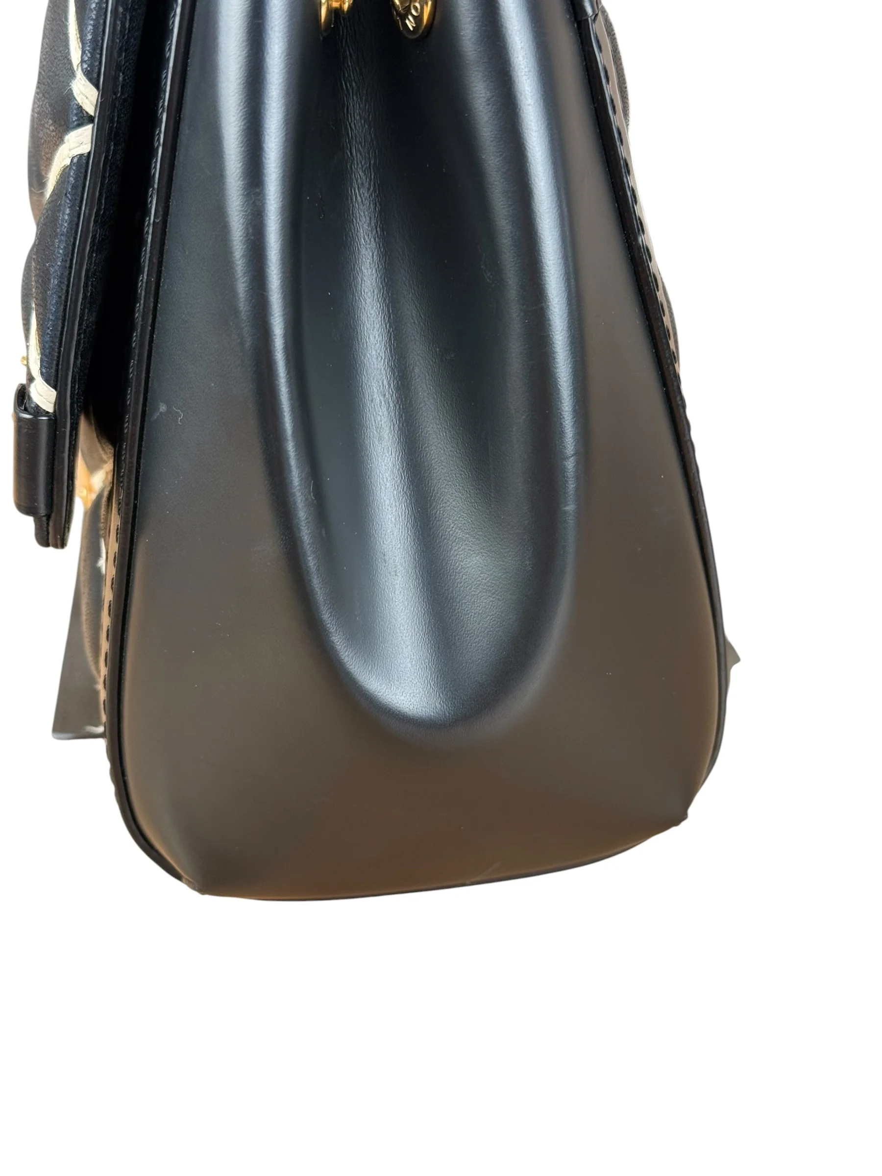 Louis Vuitton Black Malletage Quilted Shoulder Bag - Image 8