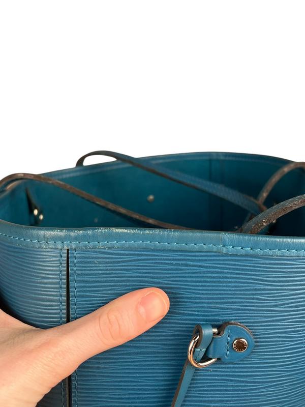 Louis Vuitton Blue Epi Neverfull MM - Image 9
