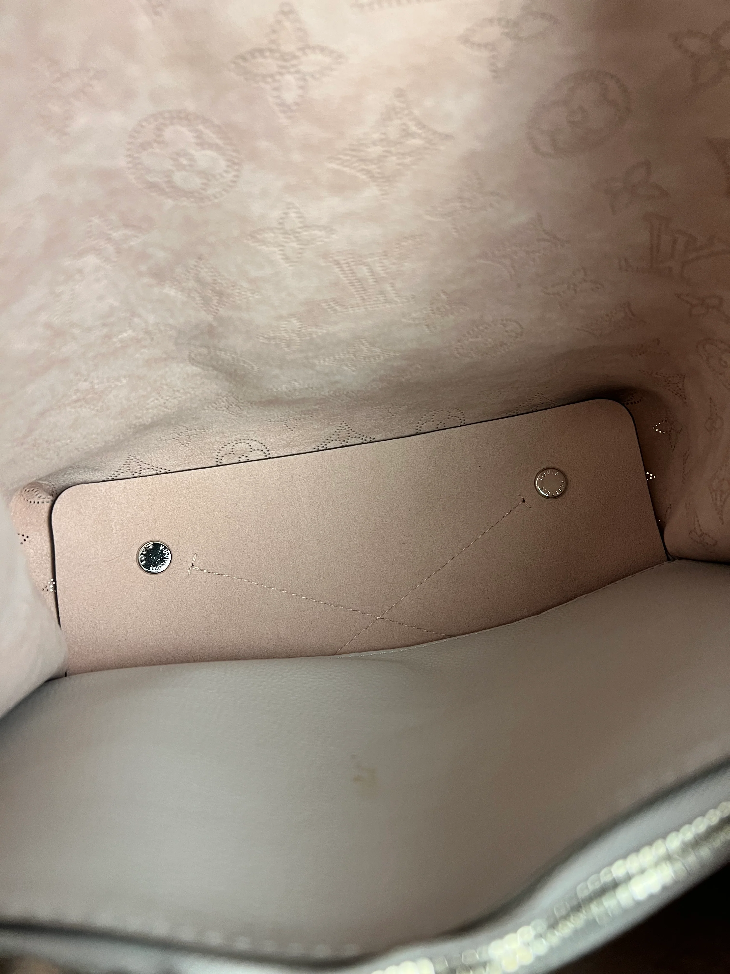 Louis Vuitton Leather Muria Bucket Bag - Image 14