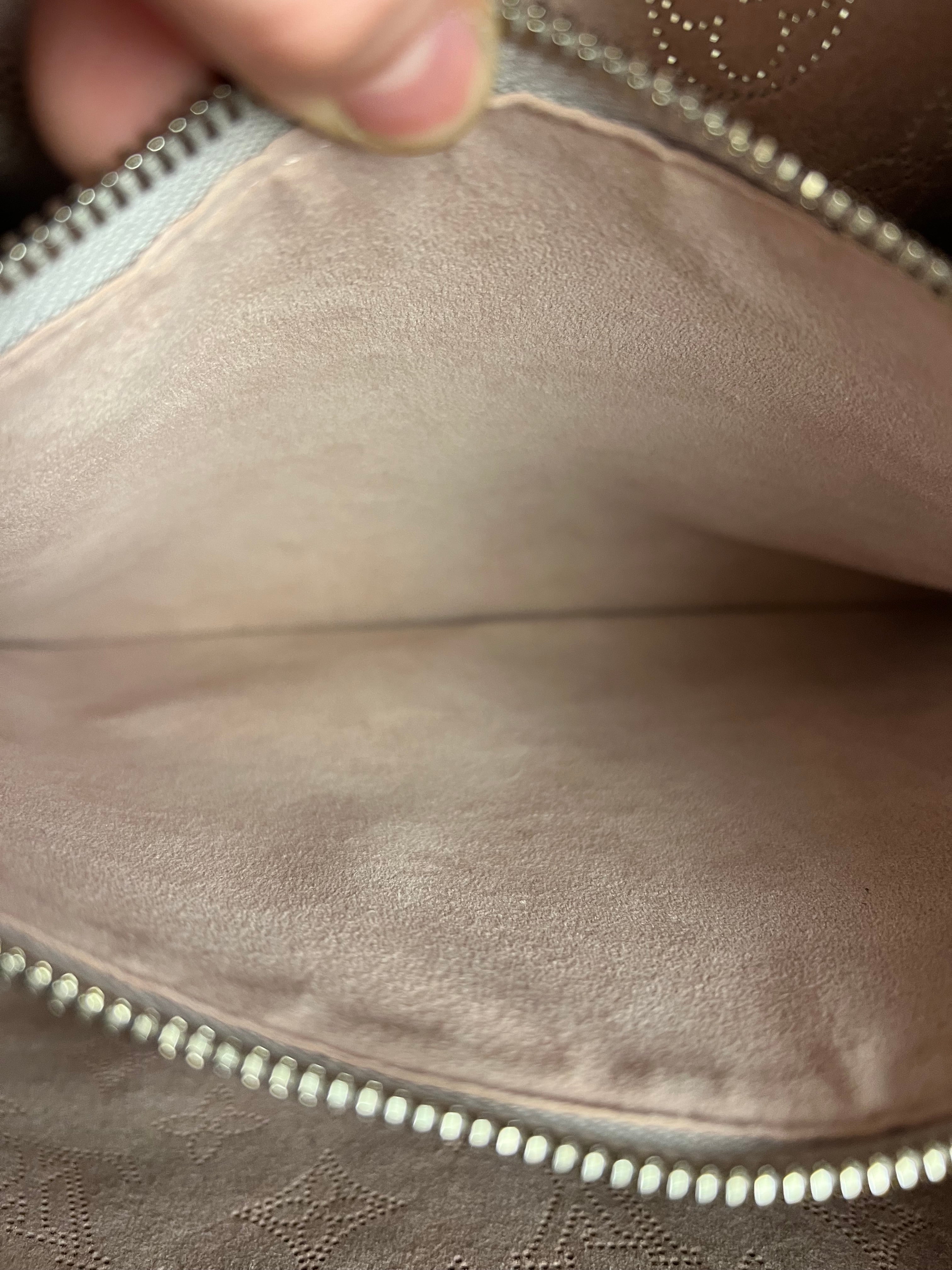 Louis Vuitton Leather Muria Bucket Bag - Image 16