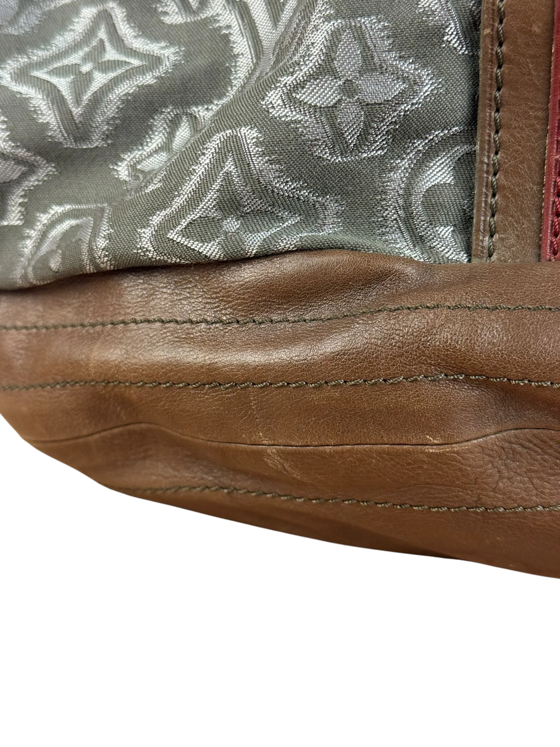 Louis Vuitton Limited Edition Monogram Aviator 2Way Handbag - Image 6