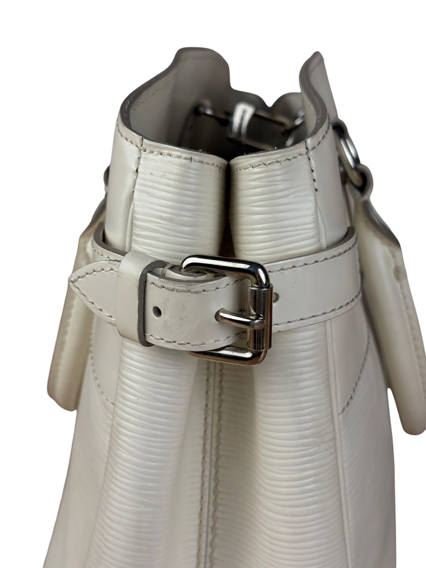 Louis Vuitton White Epi Passy Bag - Image 17