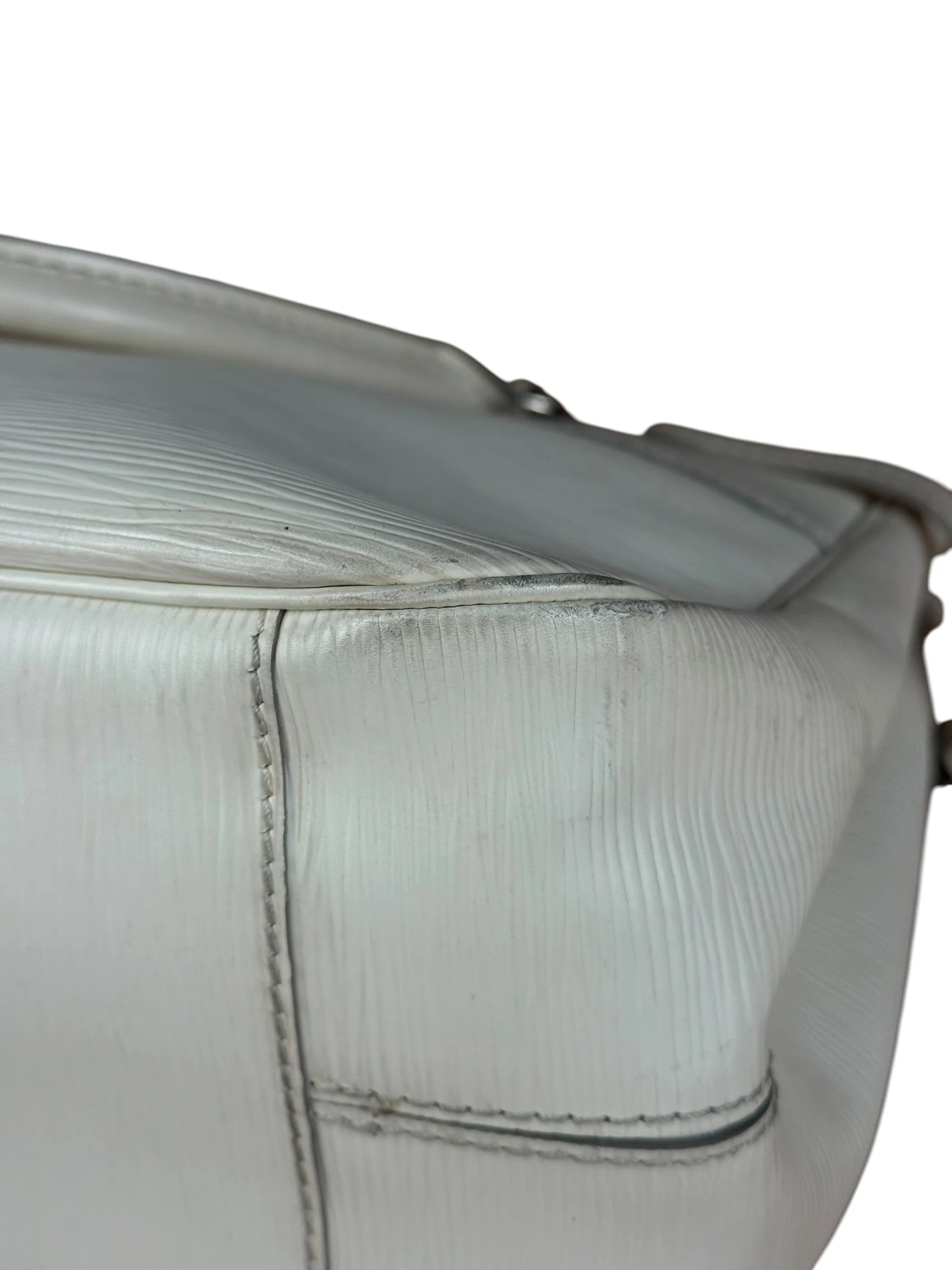 Louis Vuitton White Epi Passy Bag - Image 22