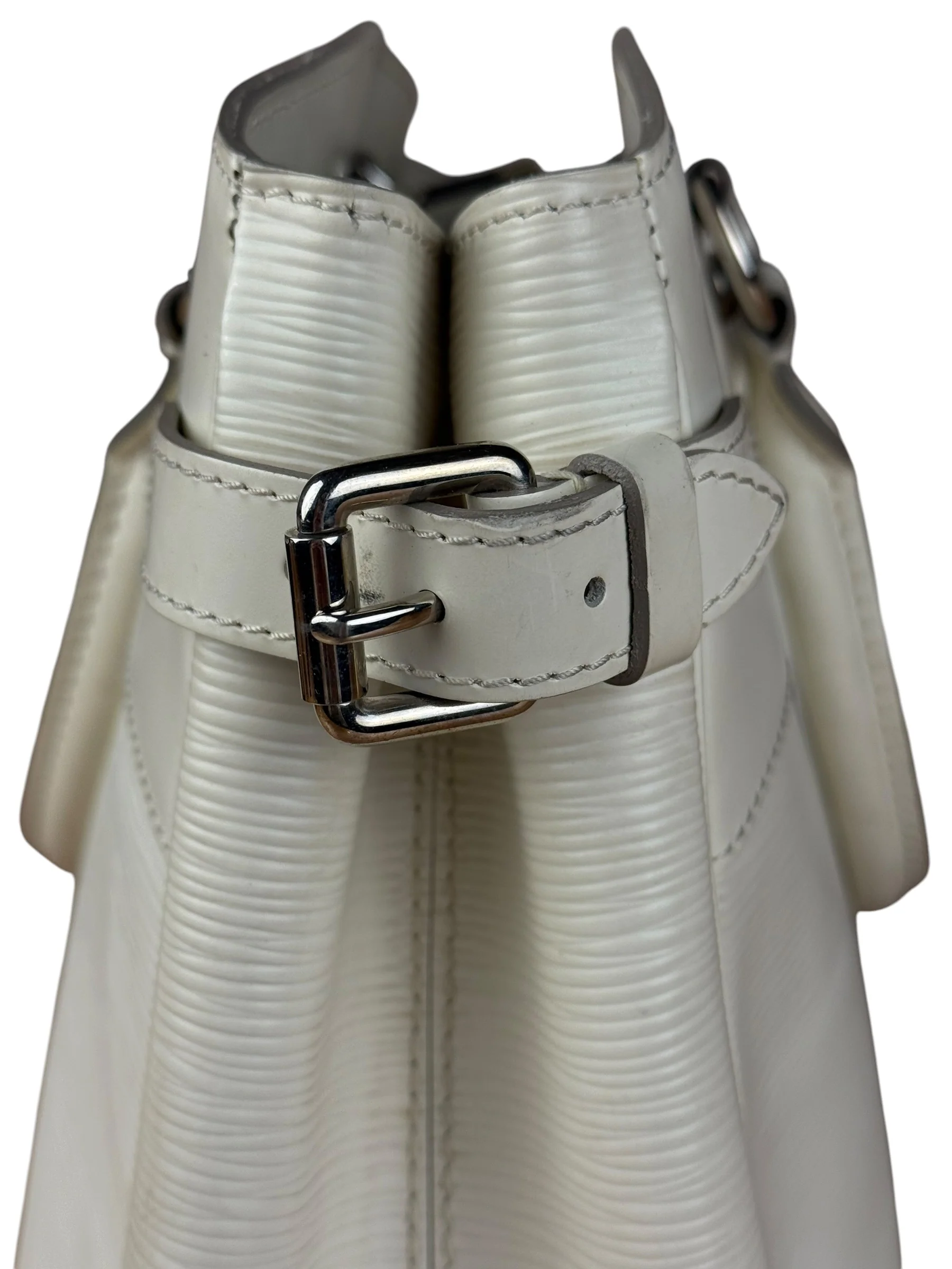 Louis Vuitton White Epi Passy Bag - Image 8