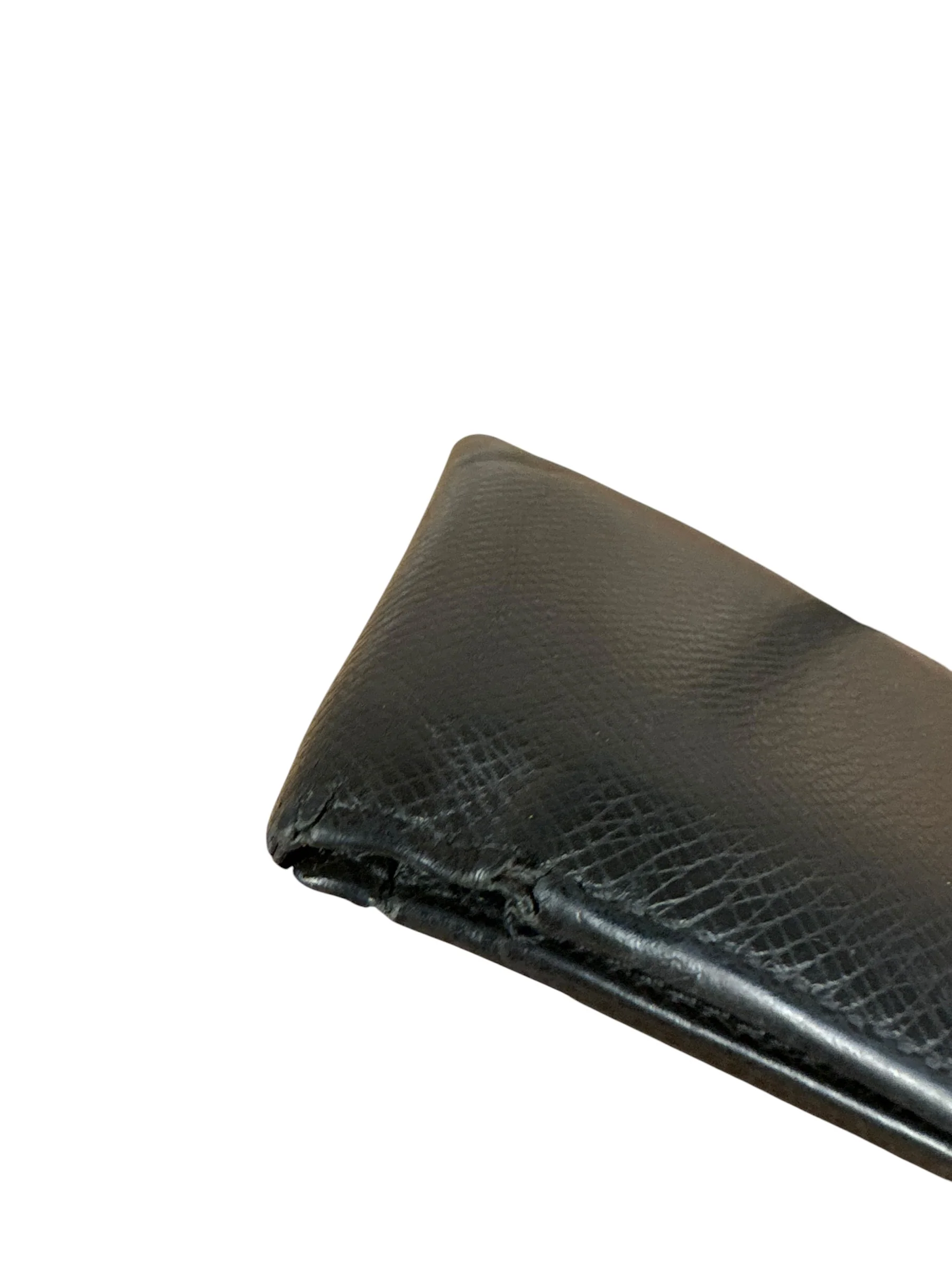 Louis Vuitton Taiga Leather Bifold Wallet - Image 3