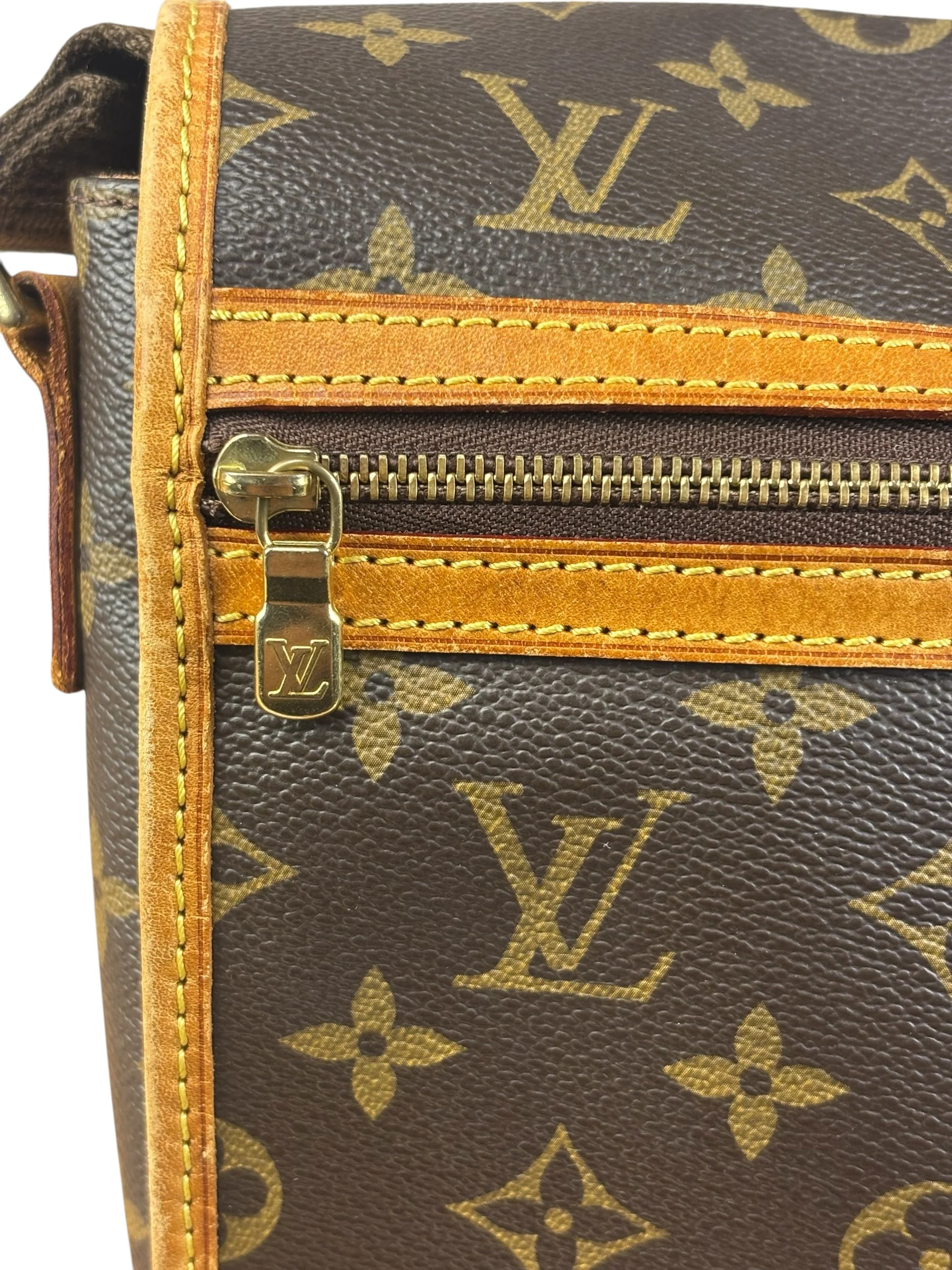 Louis Vuitton Vintage Monogram Bosphore PM Messenger - Image 19