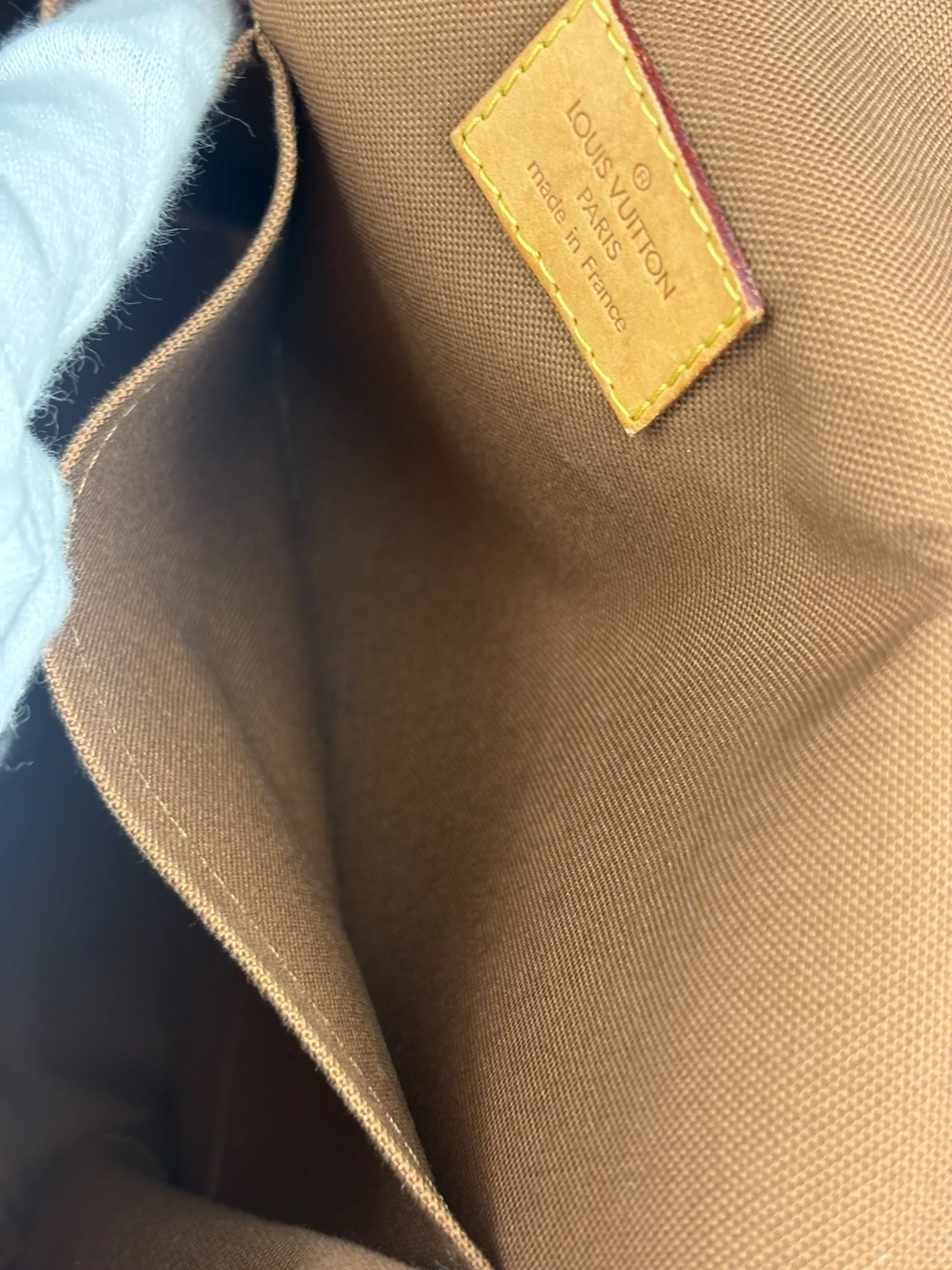 Louis Vuitton Vintage Monogram Bosphore PM Messenger - Image 9