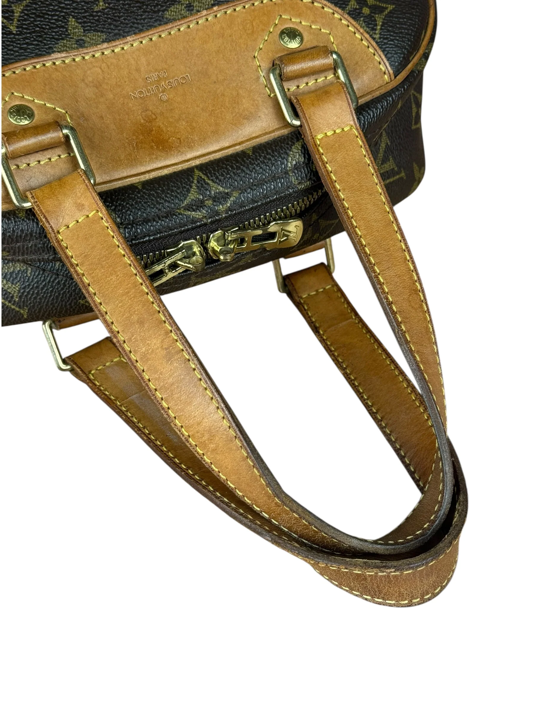 Louis Vuitton Vintage Monogram Excursion Top Handle Bag - Image 15