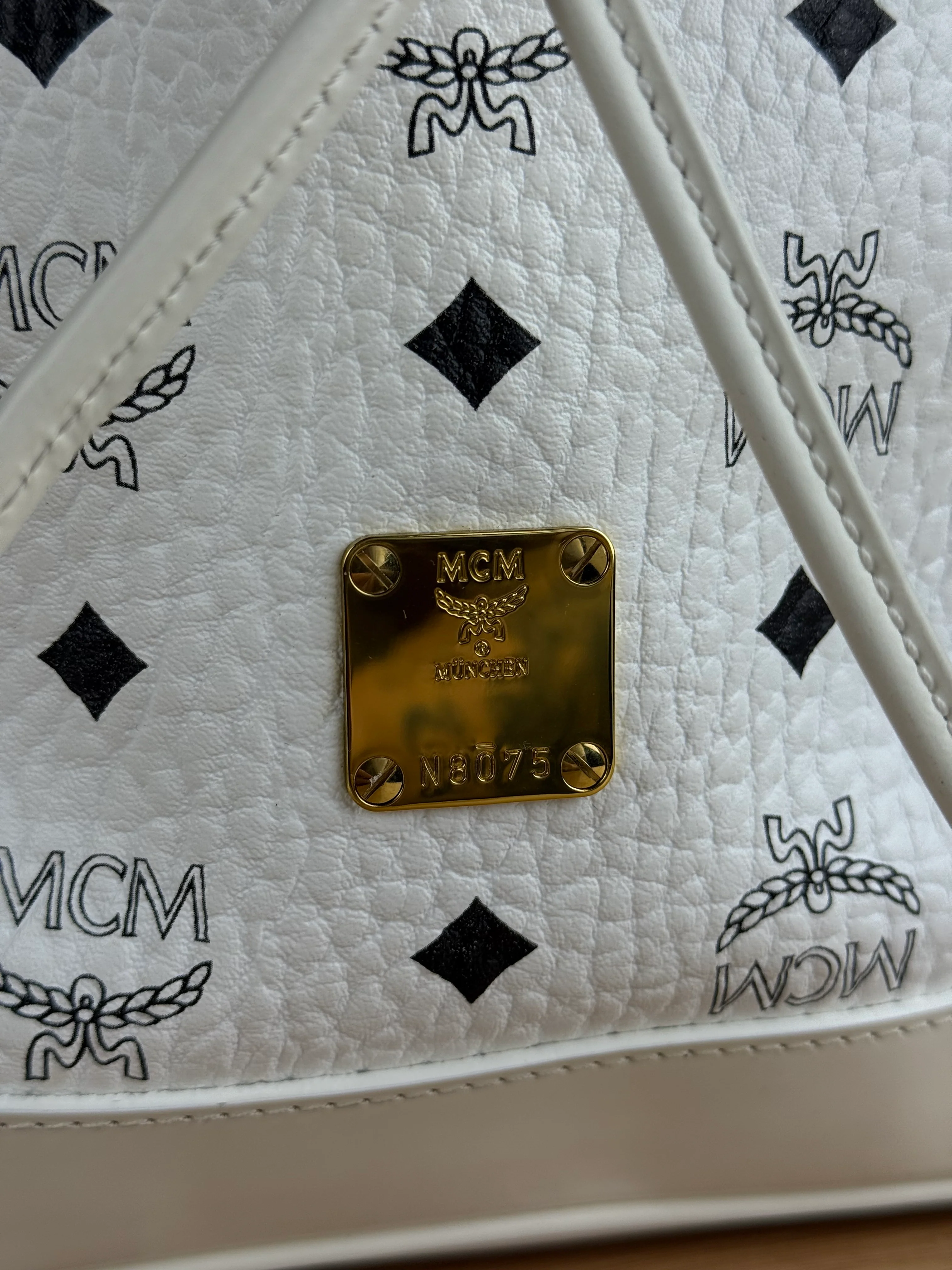 MCM Monogram White Bucket Shoulder Bag - Image 4