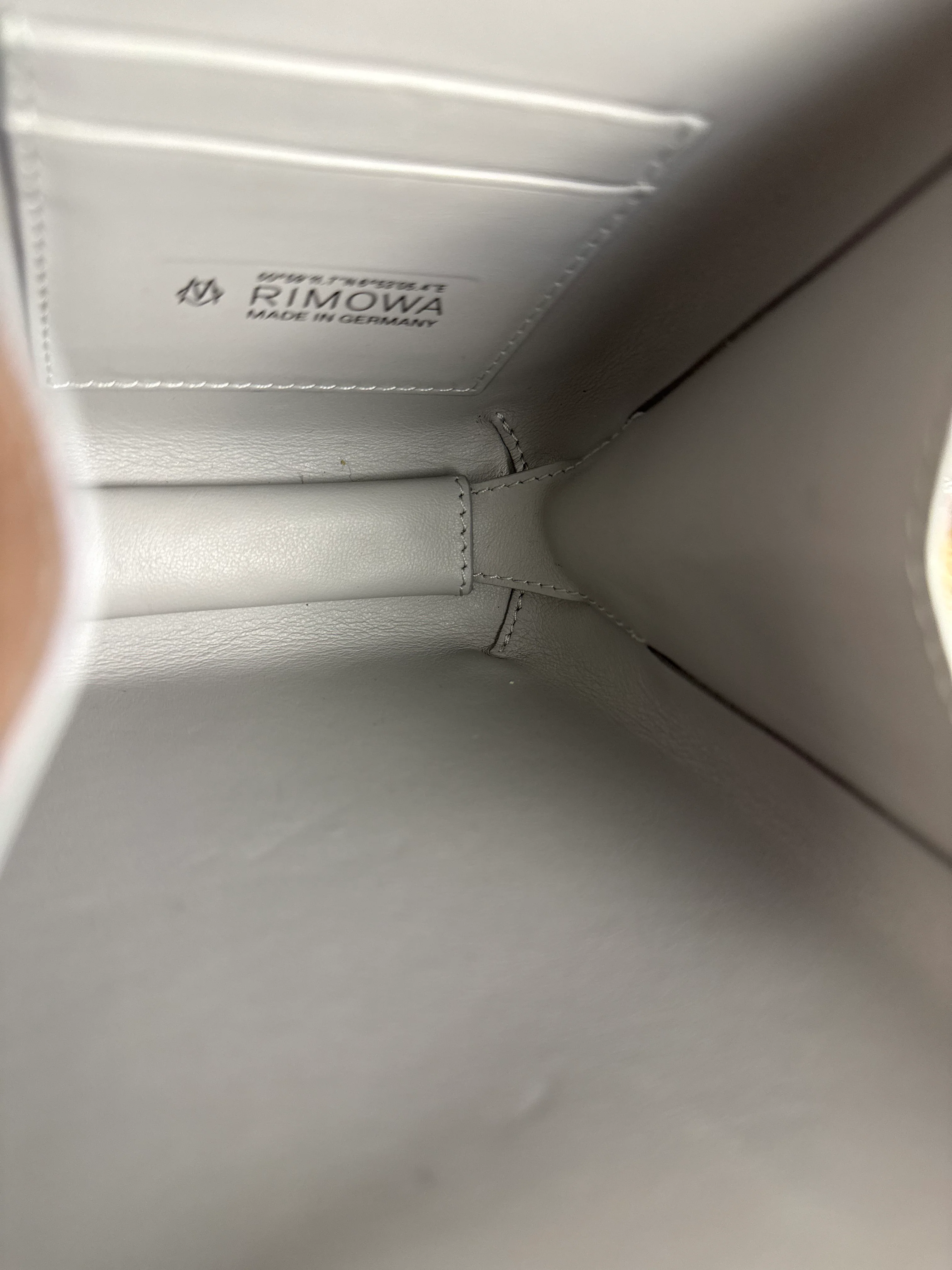 Rimowa Aluminium Personal Sling Clutch Silver - Image 18