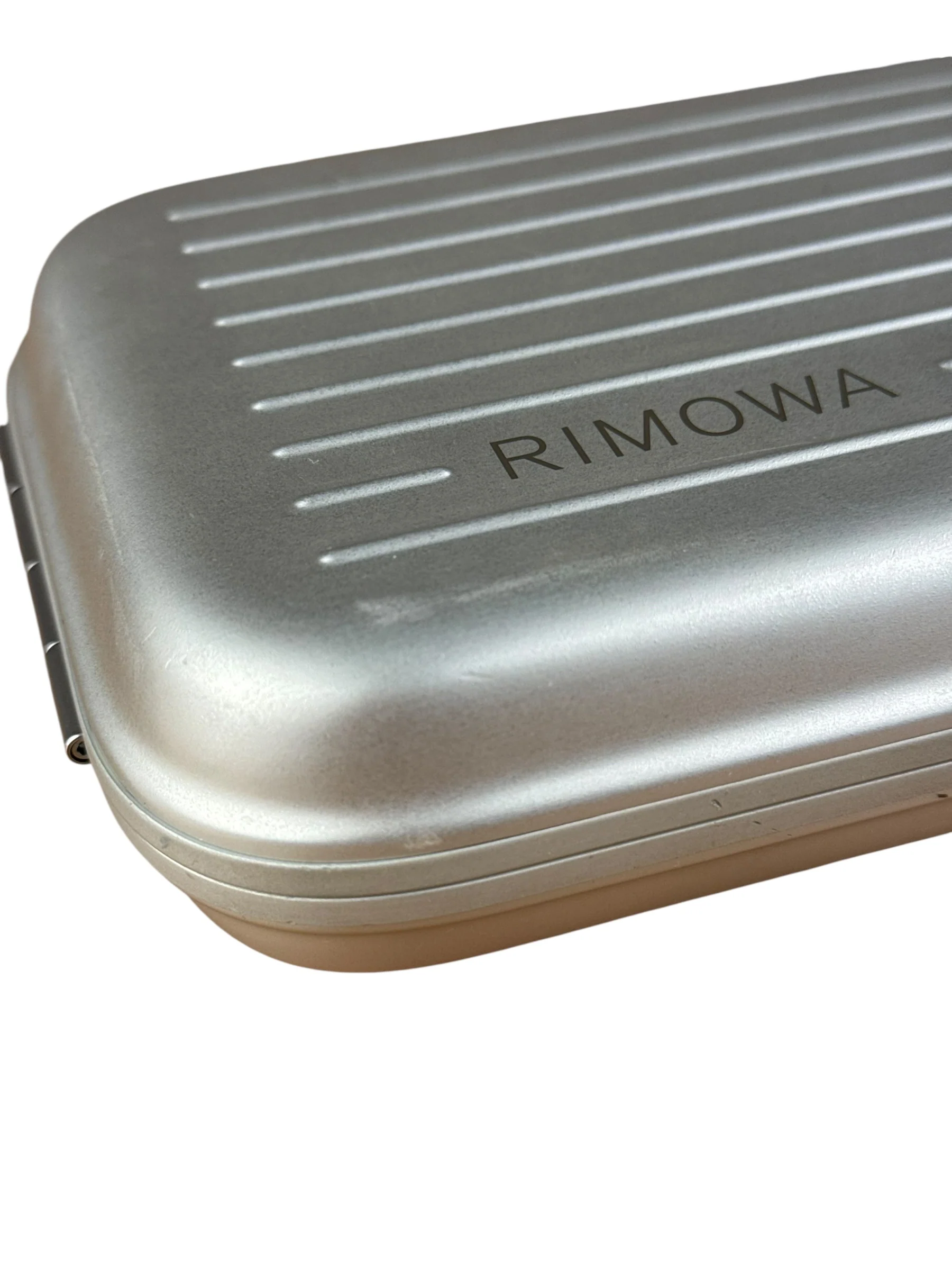 Rimowa Aluminium Personal Sling Clutch Silver - Image 9