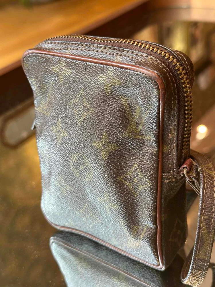 80s Louis Vuitton Mini Danube Monogram Crossbody - Image 6