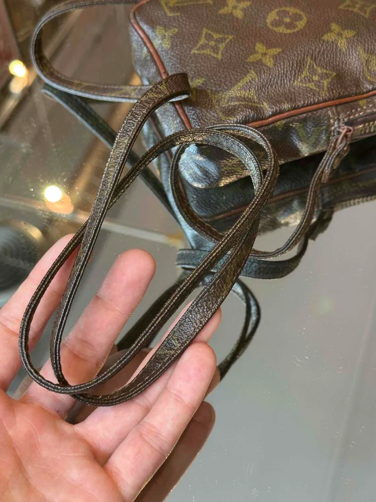 80s Louis Vuitton Mini Danube Monogram Crossbody - Image 9