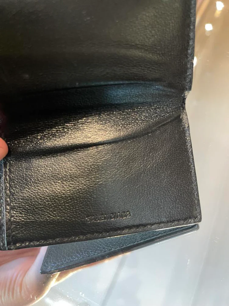Balenciaga Black Leather Compact Wallet - Image 7