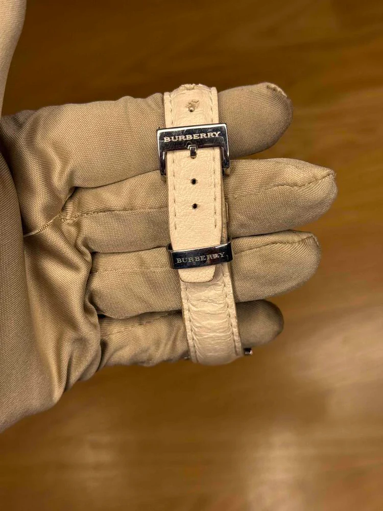 Burberry White Dial White Band - Image 6