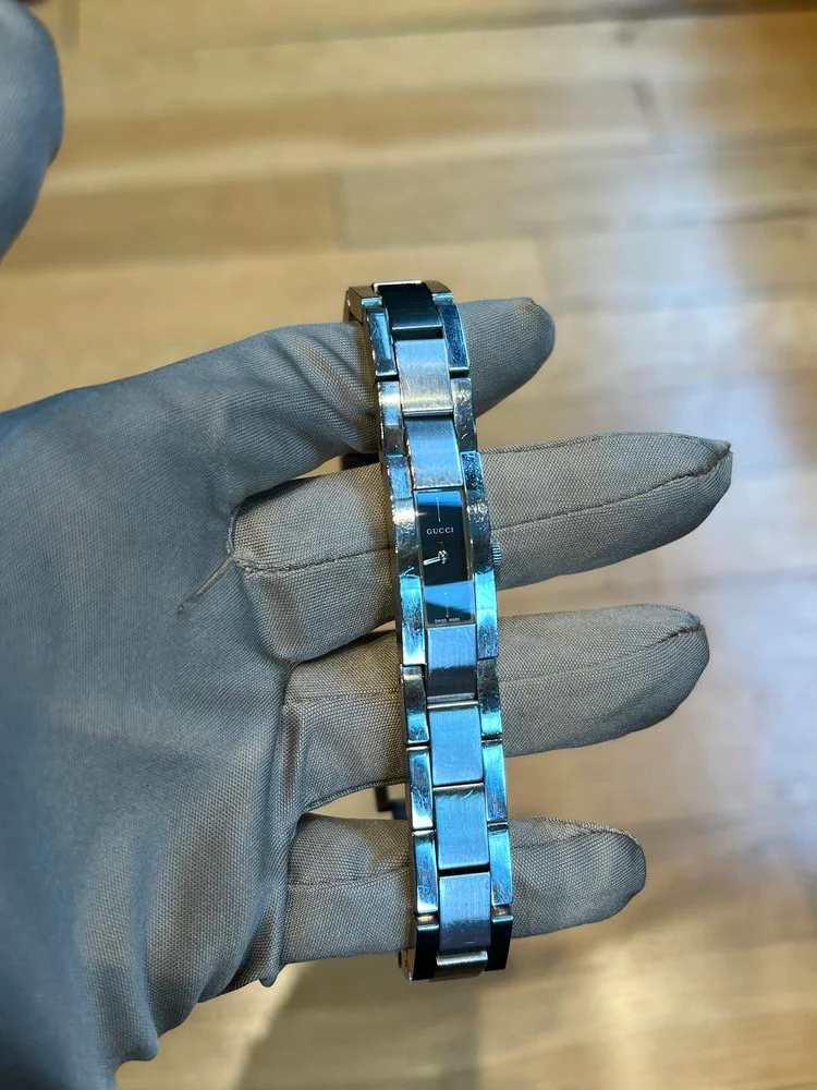 Gucci 4600L Stainless Steel Watch - Image 6